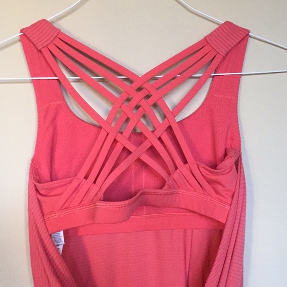 Lululemon Wild tank size 6 in atomic coral - Picture 4 of 6